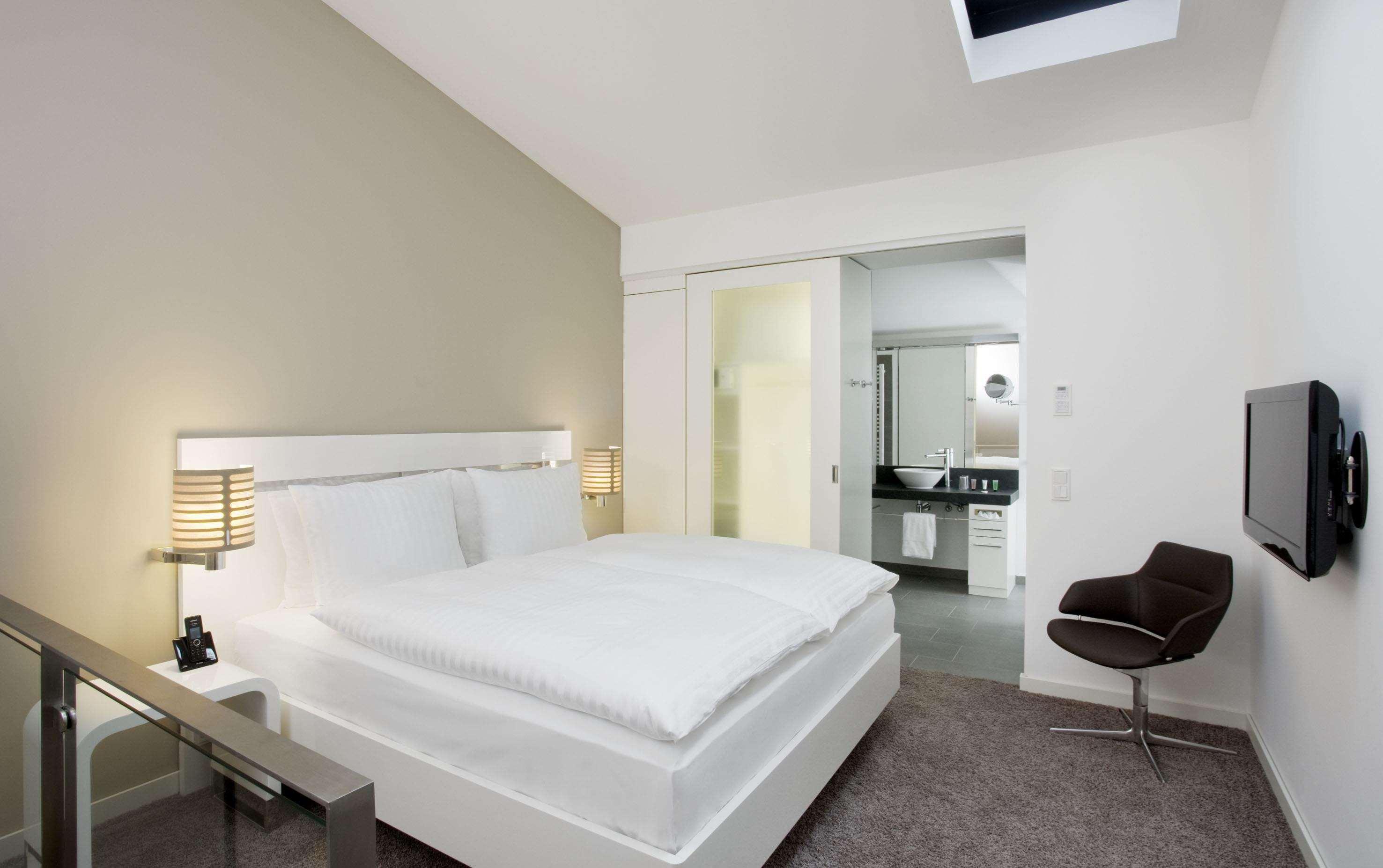 Innside By Melia Dresden Bagian luar foto