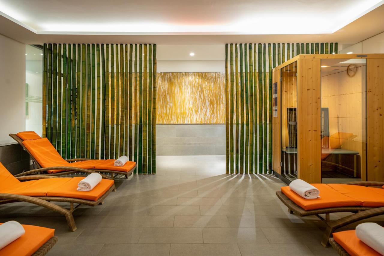 Innside By Melia Dresden Bagian luar foto