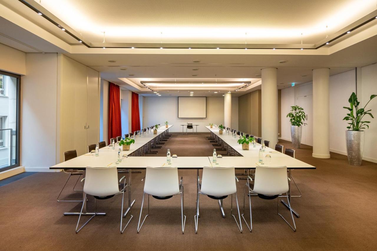Innside By Melia Dresden Bagian luar foto