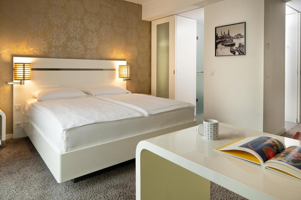 Innside By Melia Dresden Bagian luar foto