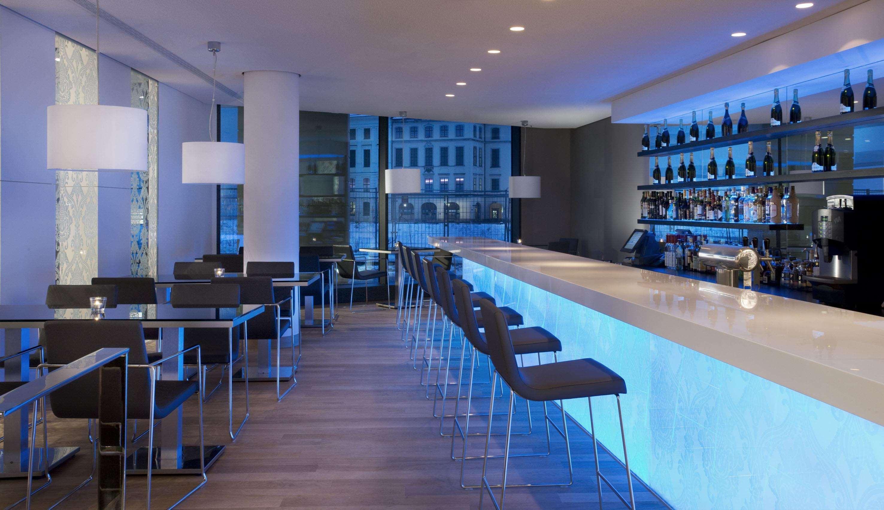 Innside By Melia Dresden Bagian luar foto